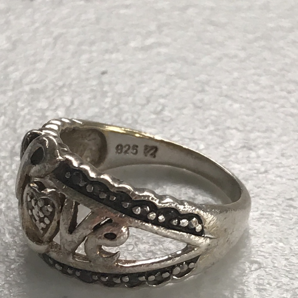 925 Sterling Silver “Love” Ring Logo with Diamond Chip Accents Size 7.75 - Picture 11 of 11